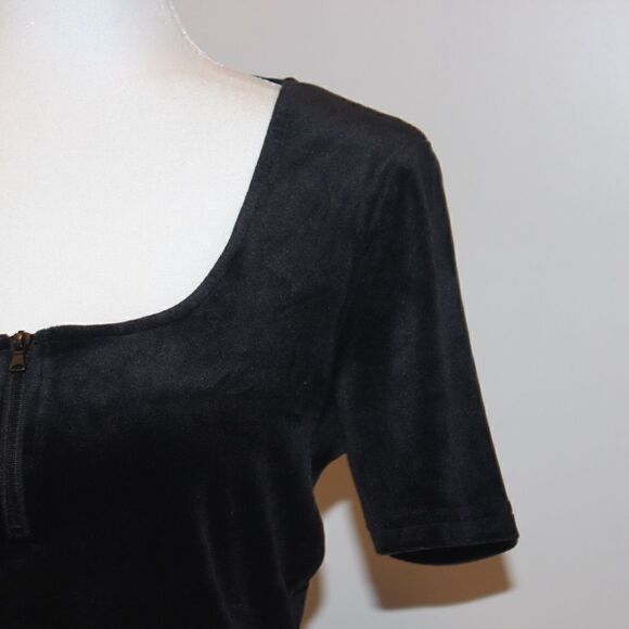 NWT Vero Moda Black Crop Velvet Top Women Size M Medium - Picture 4 of 13